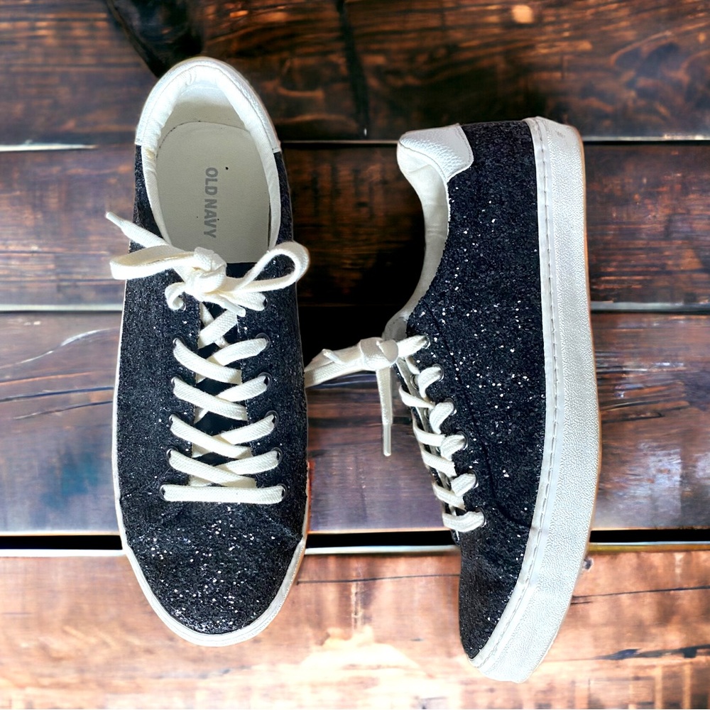 Old Navy sparkly sneakers 8 women